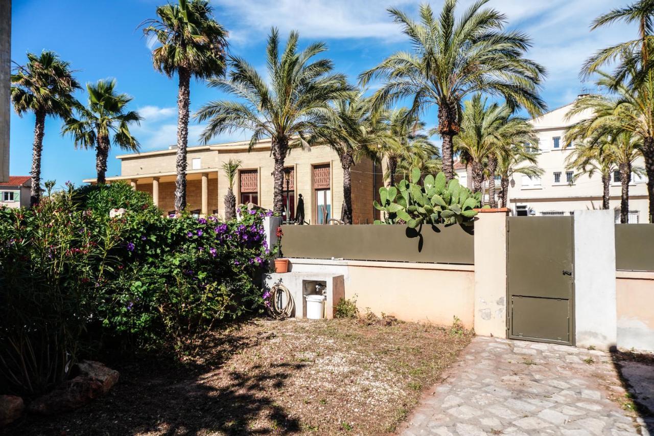Le Galli En Plein Coeur De Sanary Exterior photo